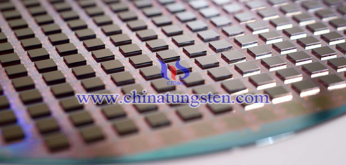 採(cǎi)用高純超細(xì)紫鎢生產(chǎn)的半導(dǎo)體圖片