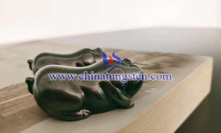 創(chuàng)意鎢金生肖豬圖片
