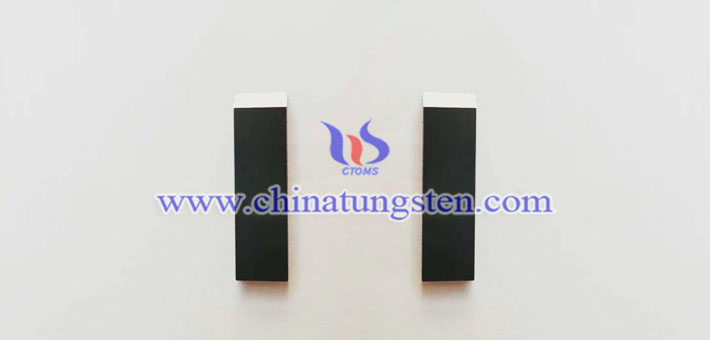 口罩機用硬質(zhì)合金鼻樑切刀圖片