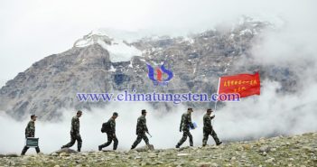 駐藏區(qū)的黃金十一支隊官兵填補(bǔ)了我國高海拔無人區(qū)一個又一個地質(zhì)空白 季永健 攝